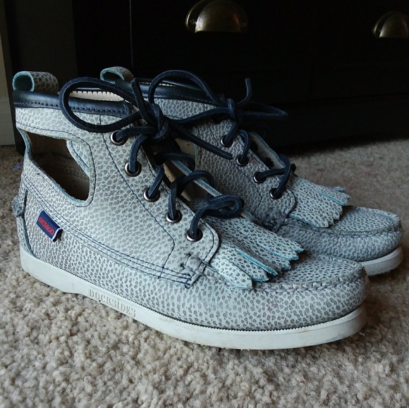 sebago tennis shoes